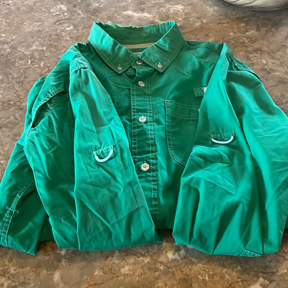 Men’s athletic fish wear and outdoor wear great time for hunting size L